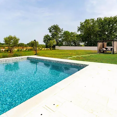 Fran Holiday home